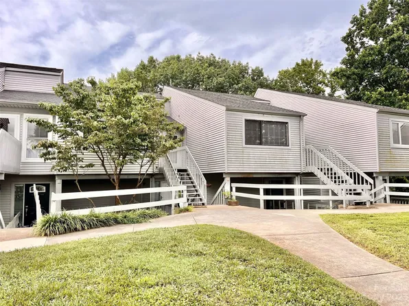 1050 21st Ave NW APT 15, Hickory, NC 28601