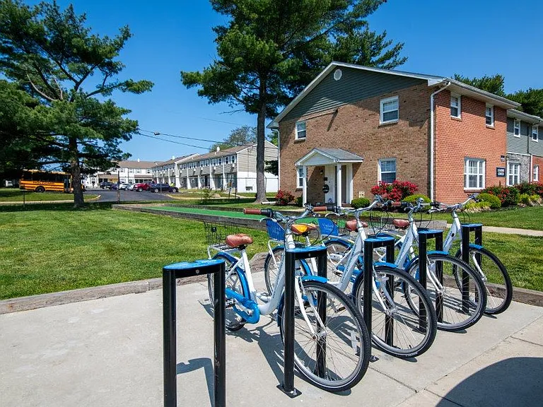 Vineland Village Apartment Homes — Photo 13