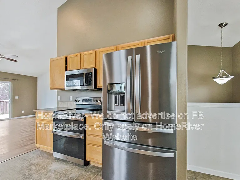 7905 N Ash Ln — Photo 2