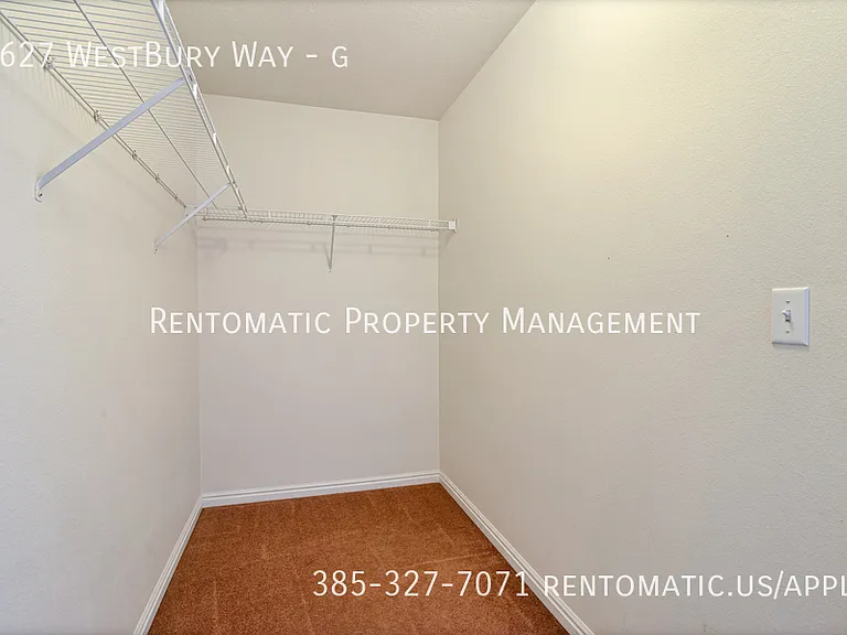 1627 Westbury Way #G — Photo 10