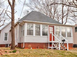 2906 Des Moines St, Des Moines, IA 50317