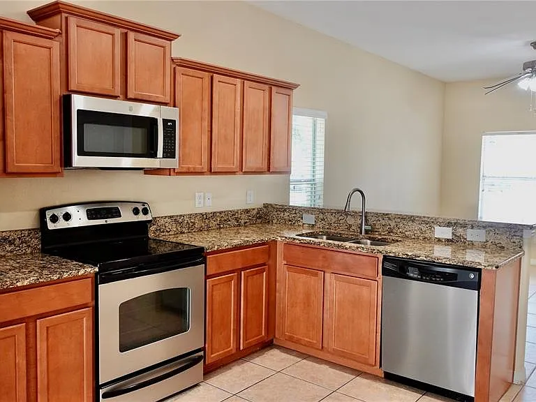 8548 Gablebend Way — Photo 15