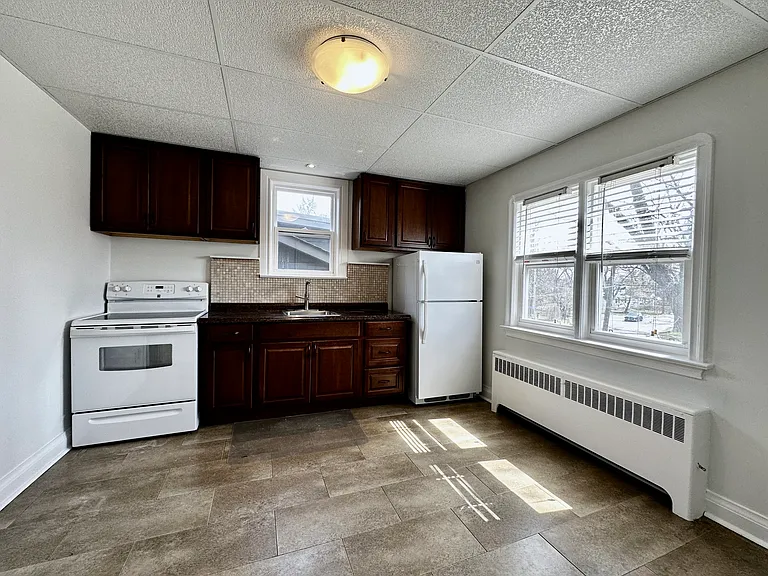 5-41 Arcadian Cir #5 — Photo 8