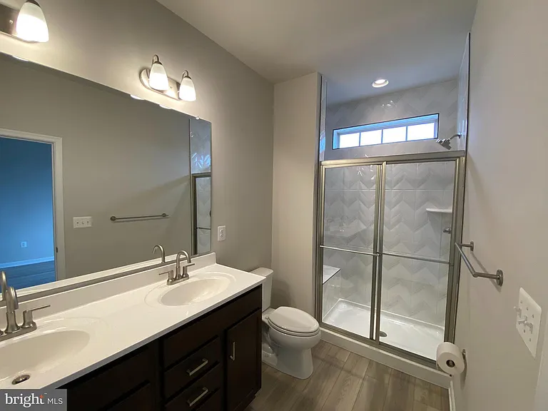 1659 Magundy St — Photo 10