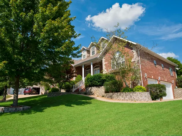 5094 S Chatsworth Avenue, Springfield, MO 65810
