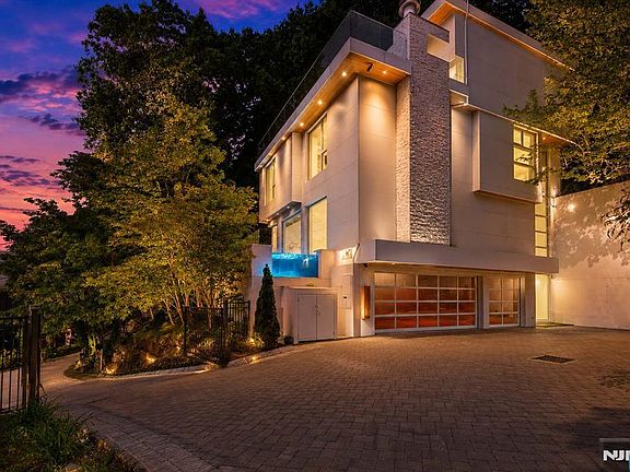 3rd image of 31 Casta Ln #A