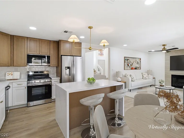 2137 Crestline Falls Pl — Photo 1
