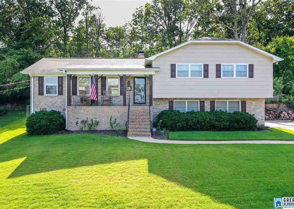 1st image of 332 Shadeswood Dr