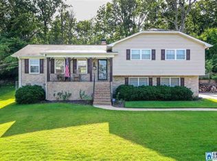 332 Shadeswood Dr, Birmingham, AL 35226