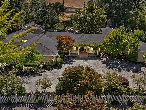 4th image of 1720 Alameda Diablo