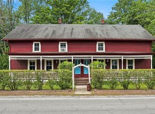 290-292 Church St, Pascoag, RI 02859
