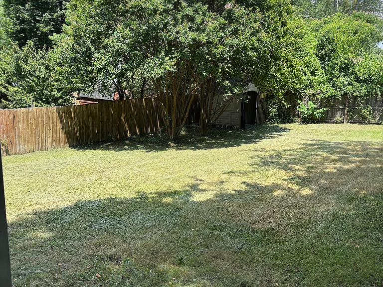 505 Corona St — Photo 16