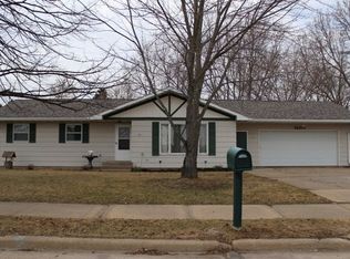1500 N Saint Joseph Ave, Marshfield, WI 54449
