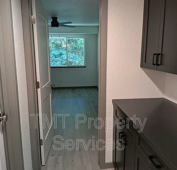 7330 Stratford Pl #706 — Photo 13