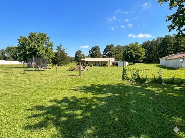 1163 N 4280th Rd, Hugo, OK 74743