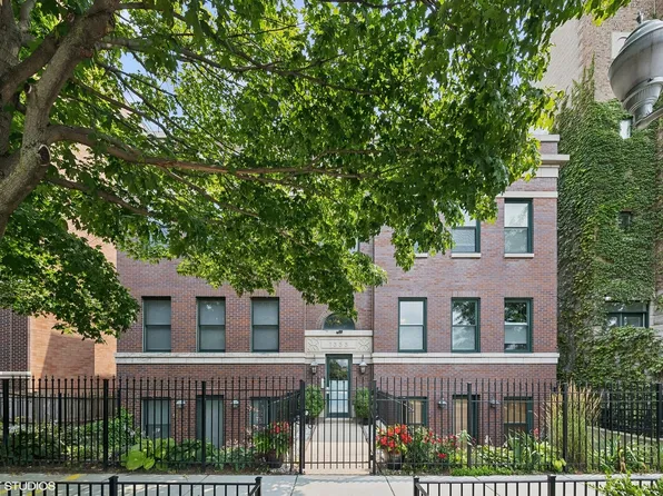 1355 N Mohawk St #Penthouse, Chicago, IL 60610