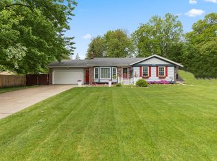 4239 Glen Hollow Dr, Hudsonville, MI 49426