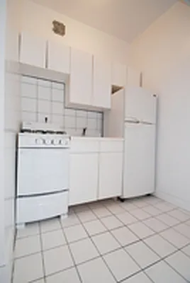 Rented by Buchbinder & Warren | media 10