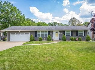 736 Rextur Dr, New franklin, OH 44319