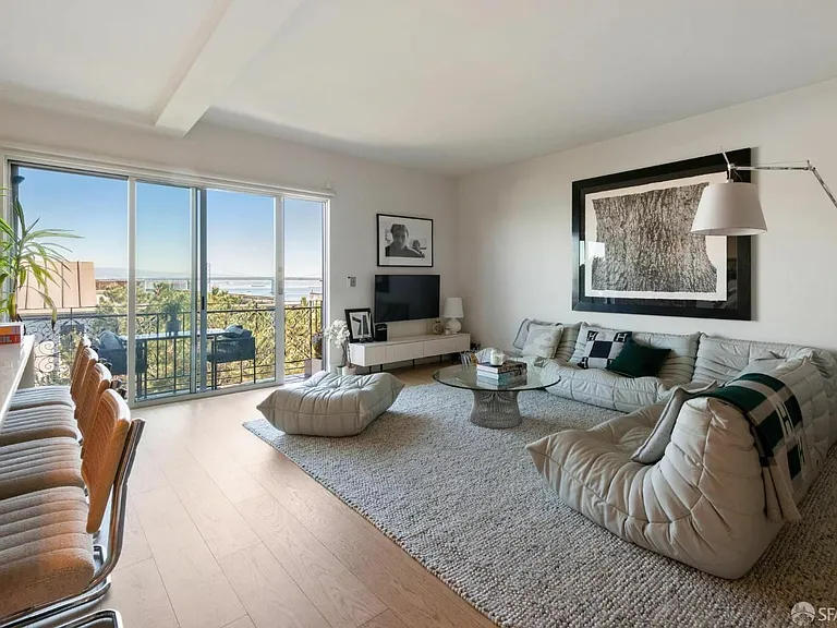 1407 Montgomery St #2 — Photo 8