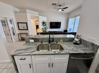 1049 Mourning Dove Ln, Wellington, FL 33414