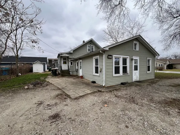 25235 W Bridge St, Channahon, IL 60410