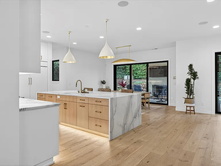 825 Ellis Ave — Photo 22