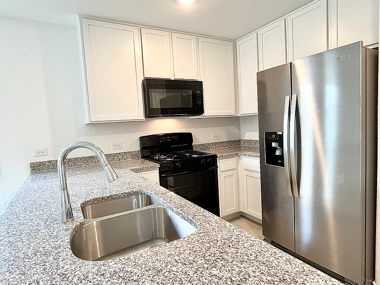 7212 Gray Wolf Ln — Photo 1
