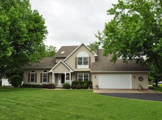 9 Springbrook Cercle Dr, Appleton, WI 54914