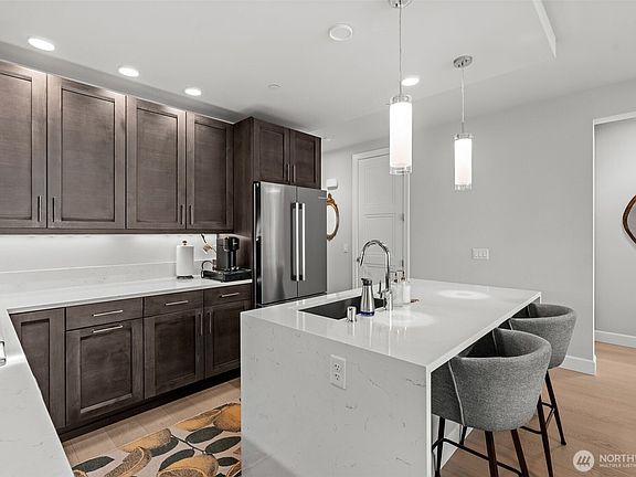 4th image of 4907 Main Street #824