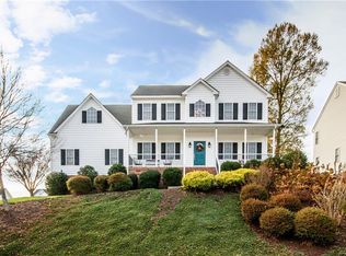 115 Cedar Creek Ln, Colonial Heights, VA 23834