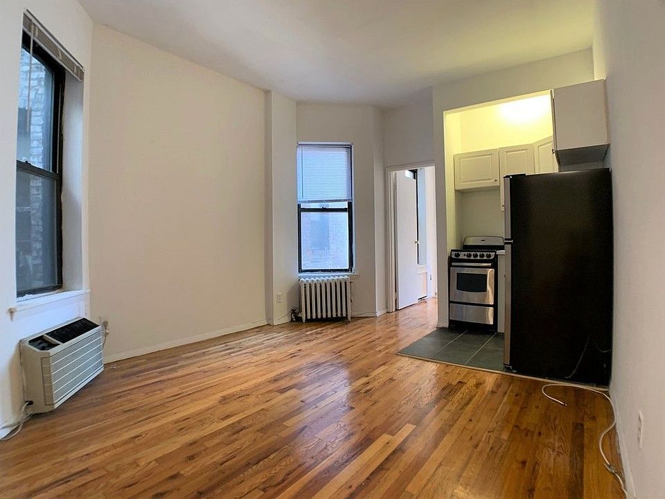 2nd image of 234 E 82nd St #15A