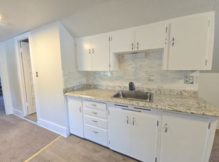 1827 21st Ave #1, Forest Grove, OR 97116