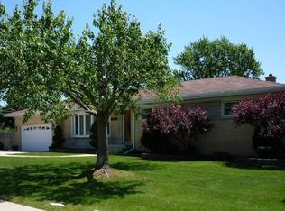 5529 N Washington St, Chicago, IL 60656