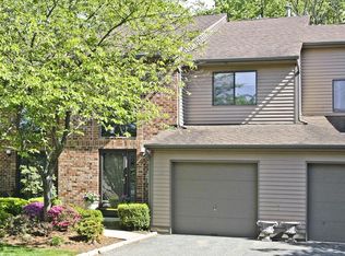 75 Castle Ridge Dr, East Hanover, NJ 07936