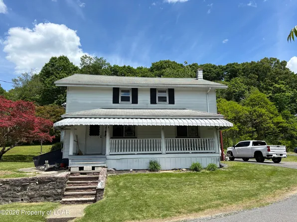 51 Boston Hill Rd, Larksville, PA 18651