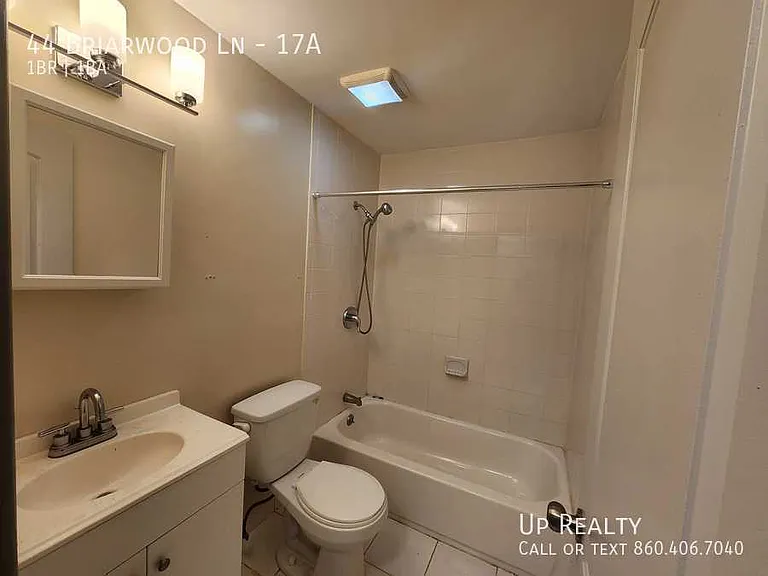 44 Briarwood Ln #17A — Photo 8