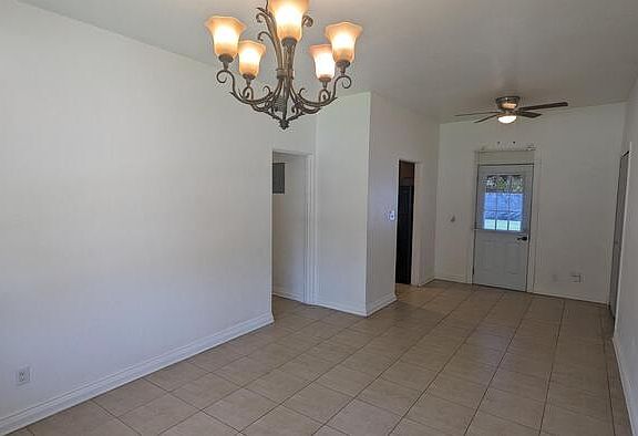 2nd image of 140 N Oxalis Dr