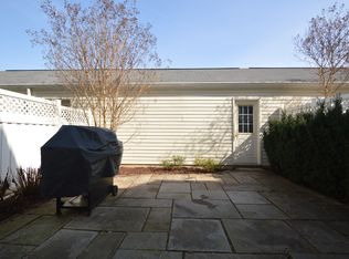 42800 Cedar Hedge St, Chantilly, VA 20152