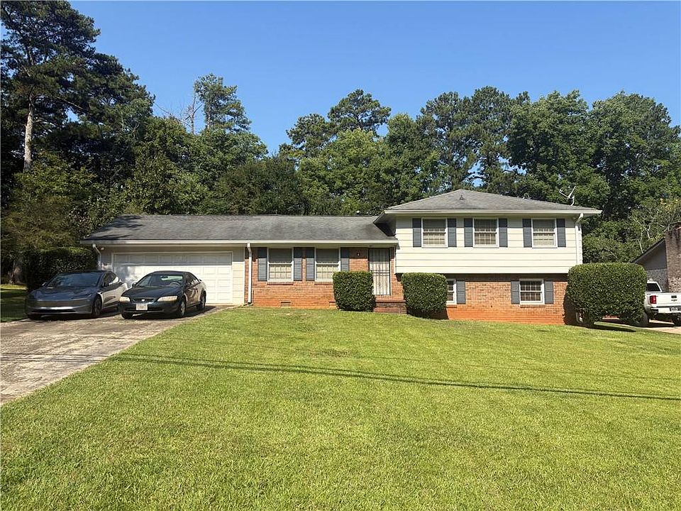 1st image of 4121 Moore Rd