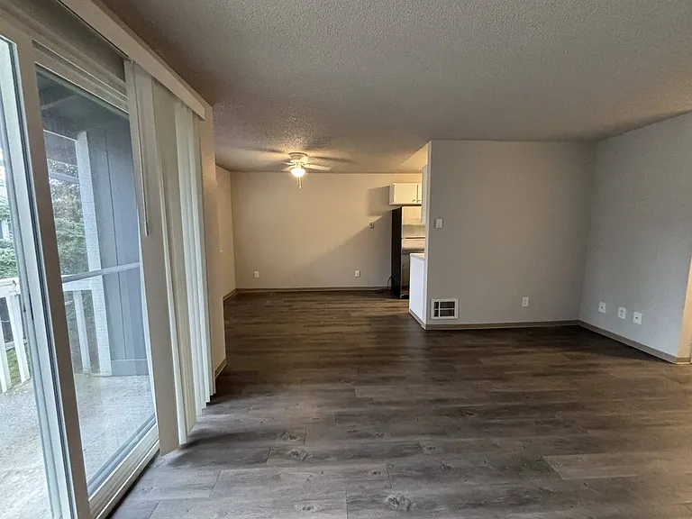 Bridgeporter Apartments — Photo 16