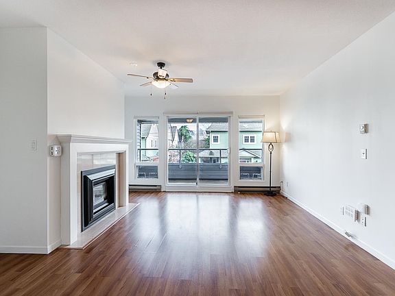 3rd image of 4989 47th Ave #208