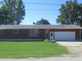 765 W 8th St, Garner, IA 50438