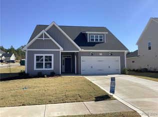 724 Chestoa Trl, Aberdeen, NC 28315