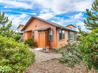 98 Dunn Cir, Ashland, OR 97520