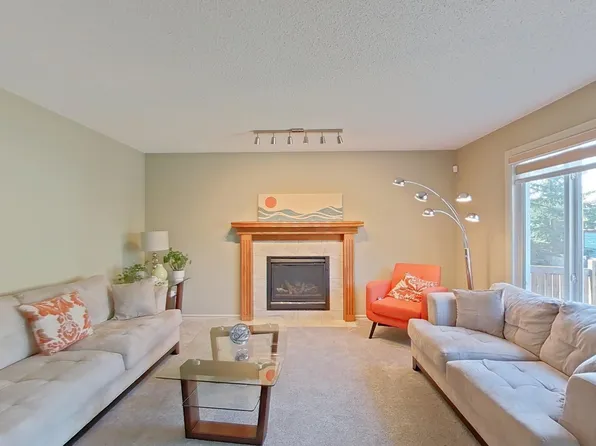 1206 McKinney Ct NW, Edmonton, AB T6R 0B7