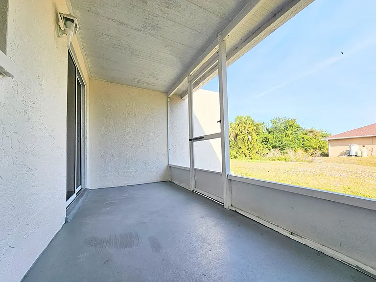 4916 Leonard Blvd S — Photo 16