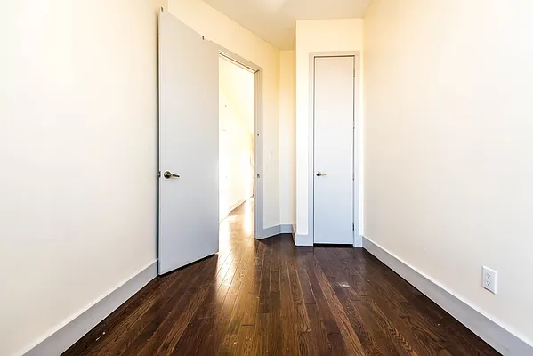 Rented by Nooklyn NYC LLC | media 77