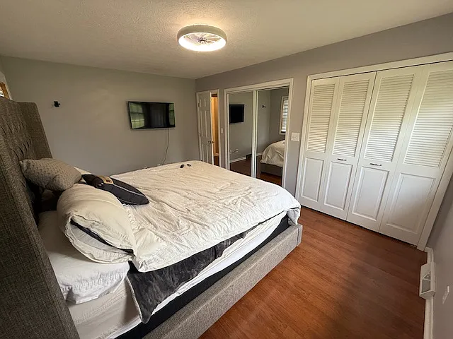 5 bed, 3.5 bath, 2103 sqft, $3,000 — Photo 3