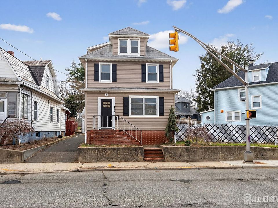 1st image of 168 Hillside Ave
